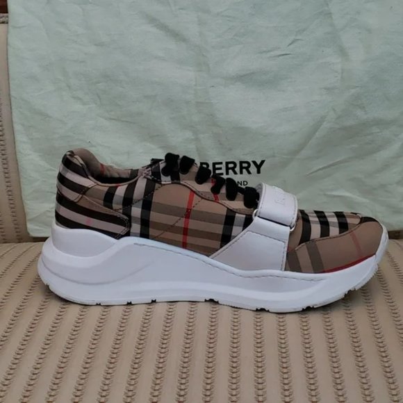 BURBERRY VINTAGE CHECK PLAID SNEAKERS - Picture 4 of 10